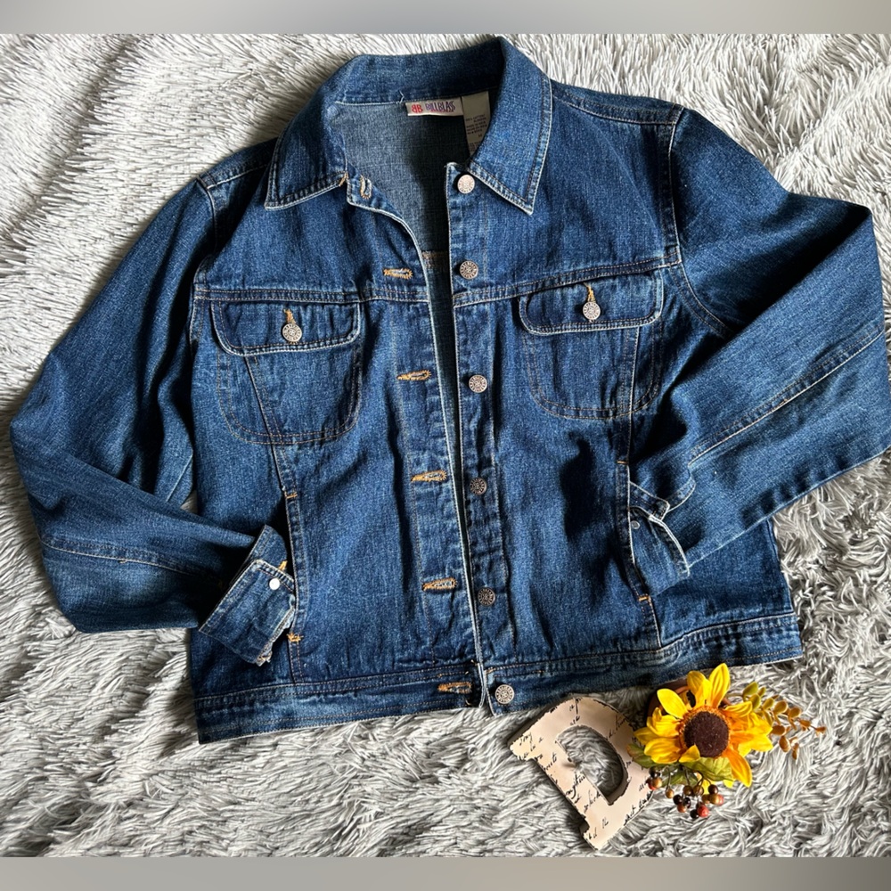 Vintage Classic Blue Denim Jean Jacket by Bill Blass Size M EUC